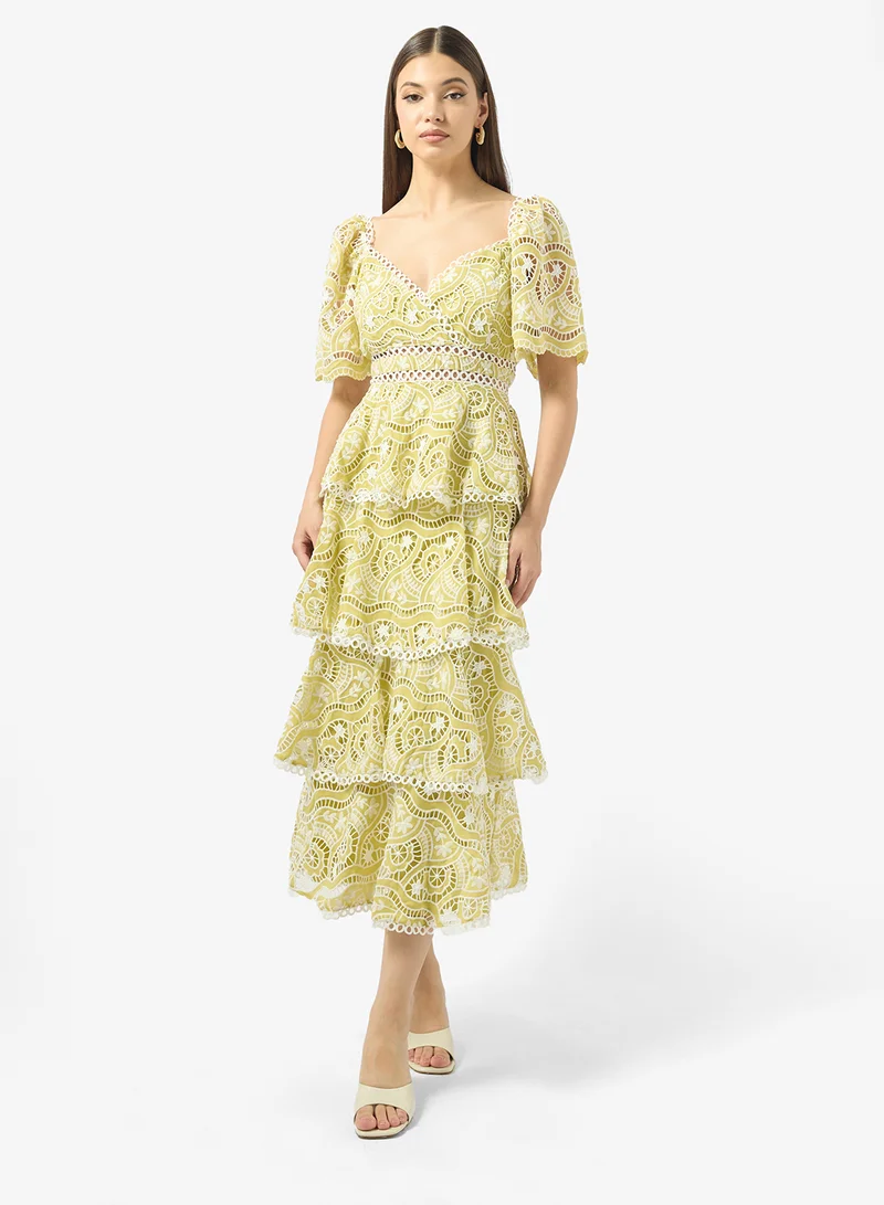 جاست مي فستان ميدي بأكمام منتفخة مطرزة بطبقات